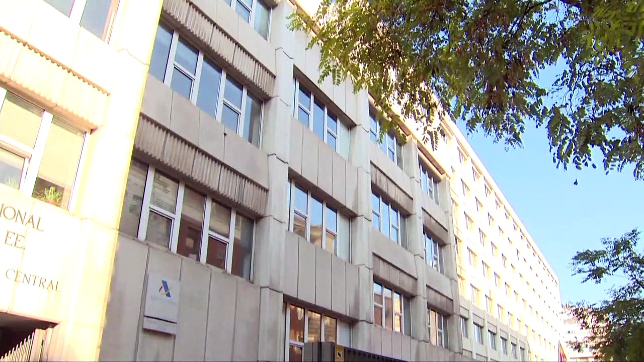 Kiko Matamoros y Sergi Arola, entre los famosos que más deben a