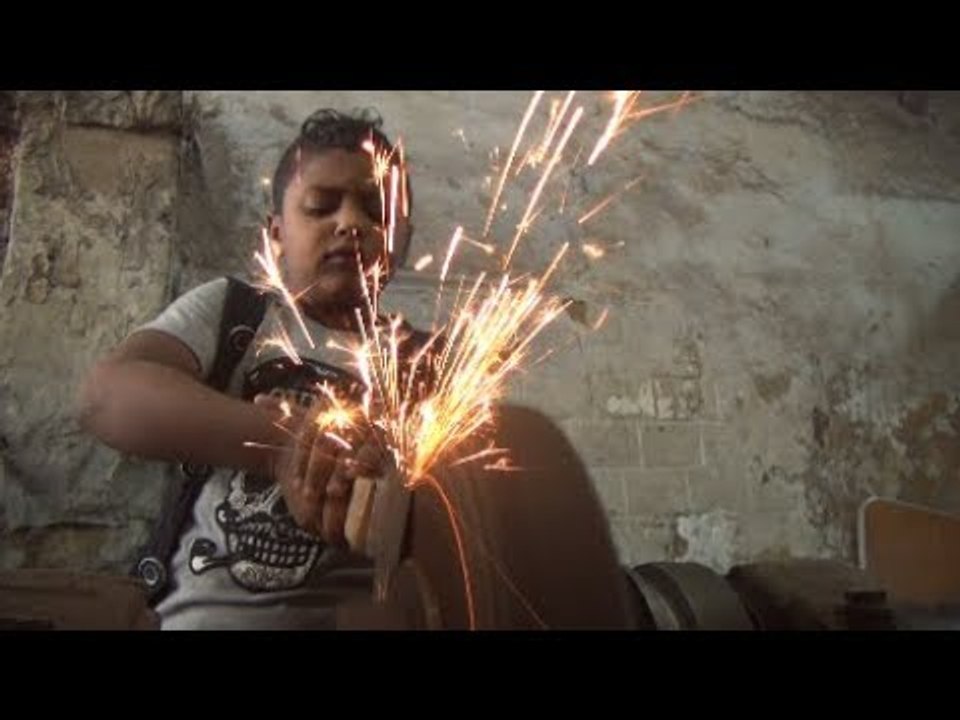 "نانا" أصغر سنان بمدبح السيدة زينب : نفسي أطلع ضابط