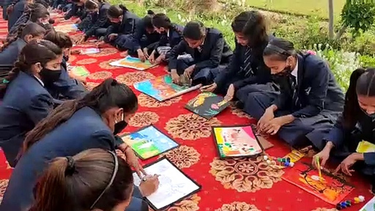 पत्रिका महोत्सव: स्कूली बच्चों ने निबंध व चित्रकला में दिखाई प्रतिभा, कल मिलेगा निशुल्क उपचार
