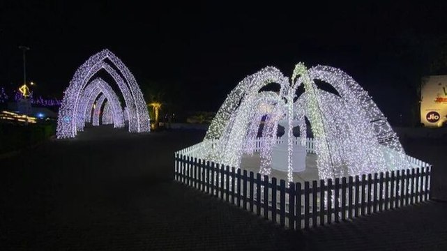 Mumbai's Bandra reclamation decked up for New Year celebrations