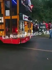 Choque de microbús y camioneta deja 15 lesionados en La Concha