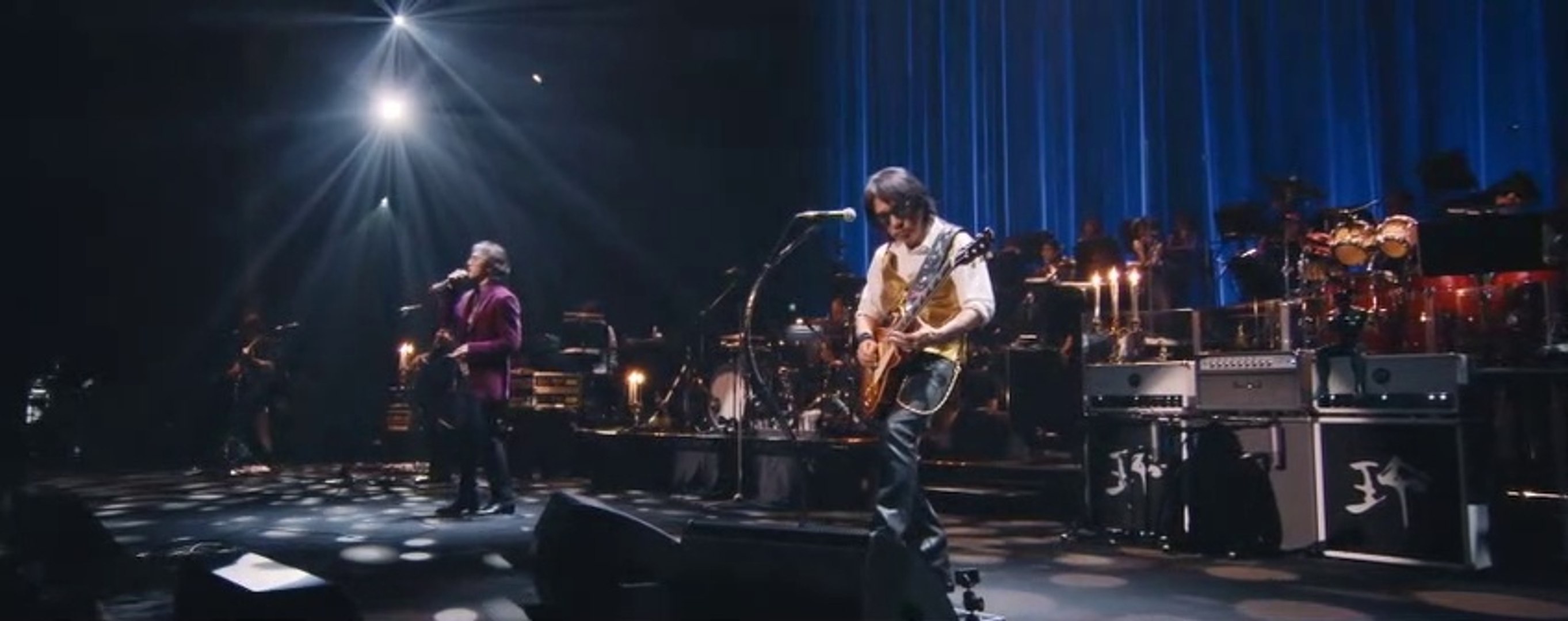 B'z LIVE FRIENDS 2021 - 動画 Dailymotion