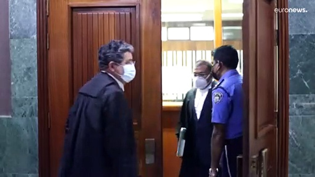 Nach Ölpest in Mauritius: 20 Monate Haft für Kapitän und Offizier