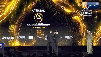 مبابي يتوج بجائزة غلوب سوكر كأفضل لاعب في العالم