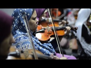 النور والأمل.. أوركسترا فتيات خطفت أسماع العالم