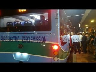 محافظ الإسكندرية يطلق أول أتوبيس كهربائي في مصر من محطة الرمل