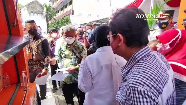 Risma Marah, Pencairan Bantuan di Surabaya Dinilai Lambat