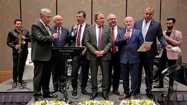 Mansur Yavaş ve Ekrem İmamoğlu birlikte söyledi: ''Uyan uyan Gazi Kemal...''