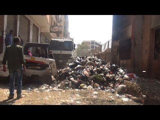 بعد تحول الشارع لمقلب قمامة.. طلاب مجمع مدارس بشتيل: الزبالة خنقتنا
