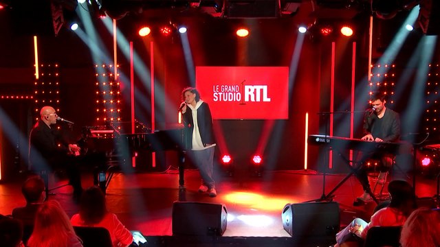 Pascal Obispo & Anne Sila interprètent Lucie en duo dans Le Grand Studio RTL