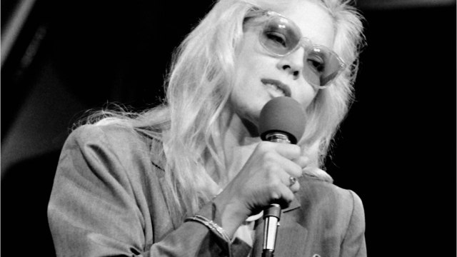 FEMME ACTUELLE - Sylvie Vartan : pourquoi accepter Tony Scotti a été “difficile” pour David Hallyday