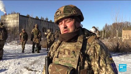 En Ukraine, les réservistes se préparent à une guerre avec la Russie