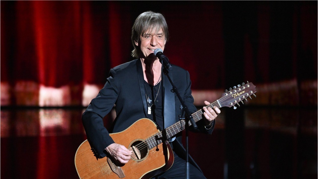 FEMME ACTUELLE - Jean-Louis Aubert : les spectateurs de son concert évacués en urgence