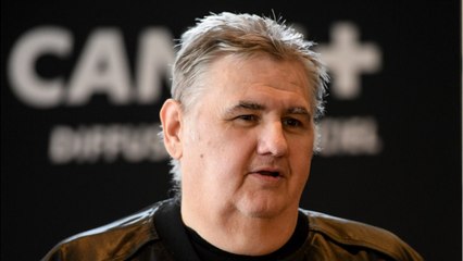 FEMME ACTUELLE - Pierre Ménès fait des confidences sur le salaire qu'il touchait chez Canal+