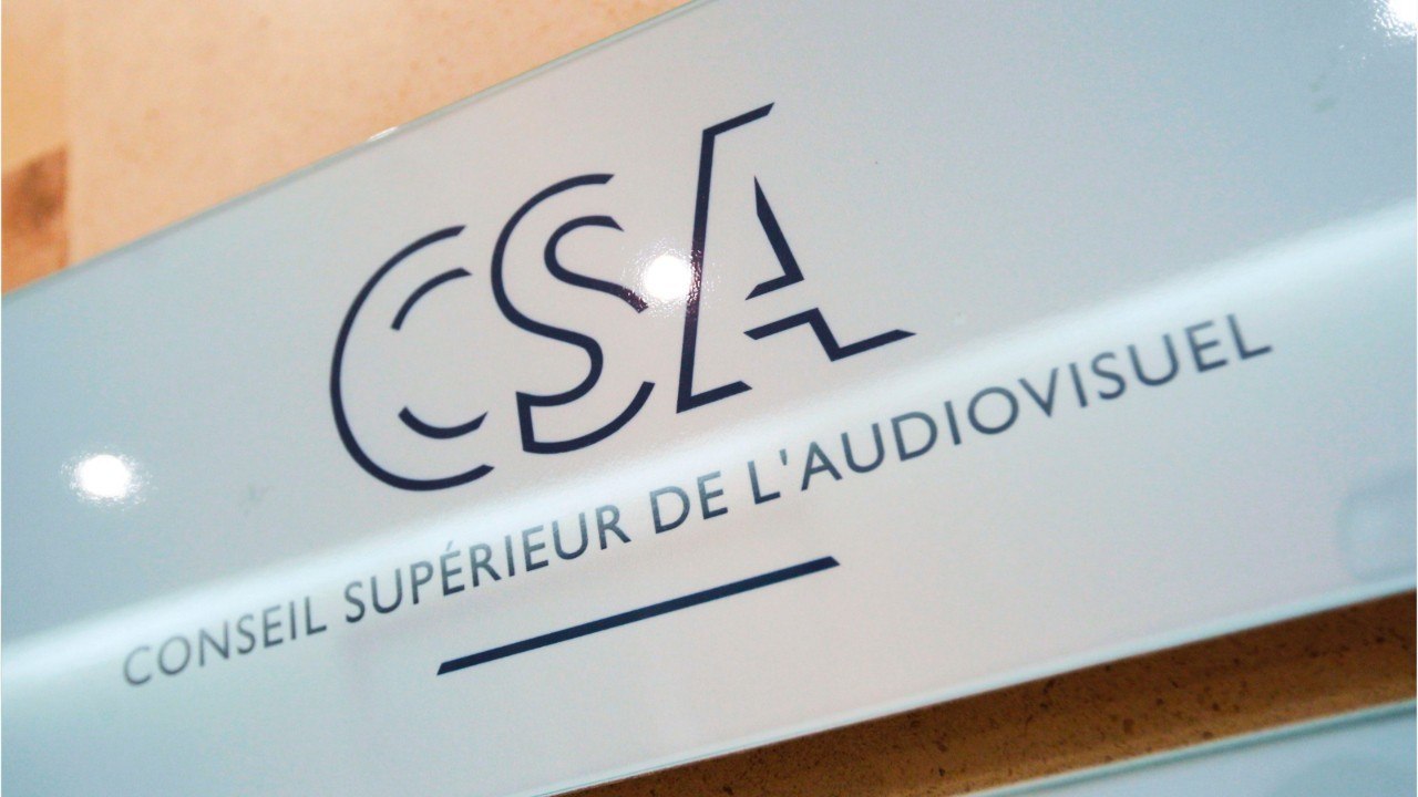 FEMME ACTUELLE - Pornographie en ligne : le CSA pourra désormais bloquer les sites qui ne vérifient pas l’âge des internautes