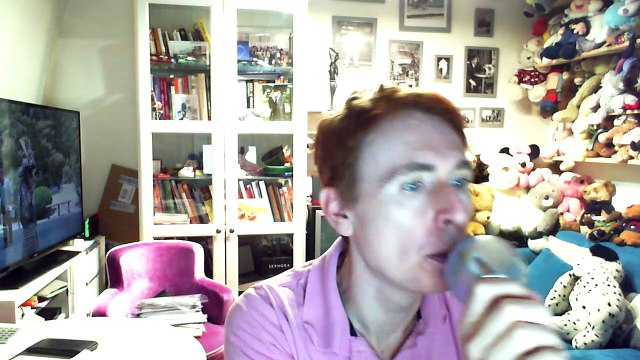 Wiwi égratigne comme ça