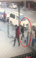 Son dakika haberi! Yere düşen engelli oğluna tekme atan babaya gözaltı