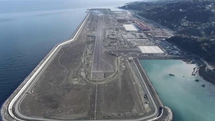 Vali Çeber, Rize-Artvin Havalimanı'nda incelemelerde bulundu