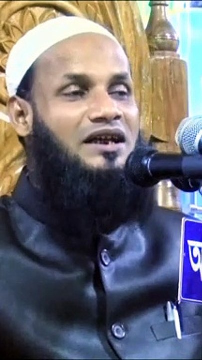মহিলারা দুই কানে শুনে মুখ দিয়ে বাহির করে । মুফতি মোশাহিদ কাসেমী