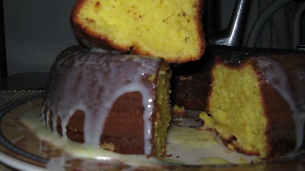 Bolo de laranja com casca