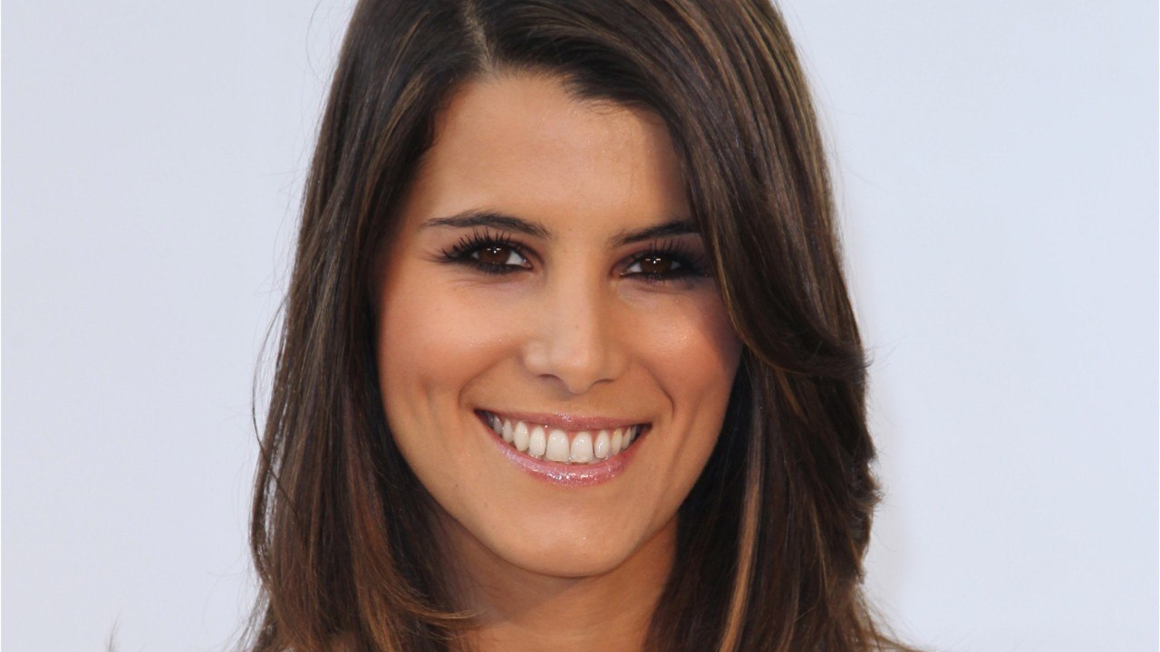 FEMME ACTUELLE - Karine Ferri : ce “petit rituel” avec son mari et ses enfants quand elle est loin d'eux