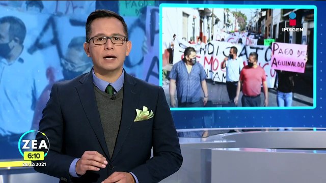 Trabajadores de Cuernavaca bloquean calles por falta de pagos