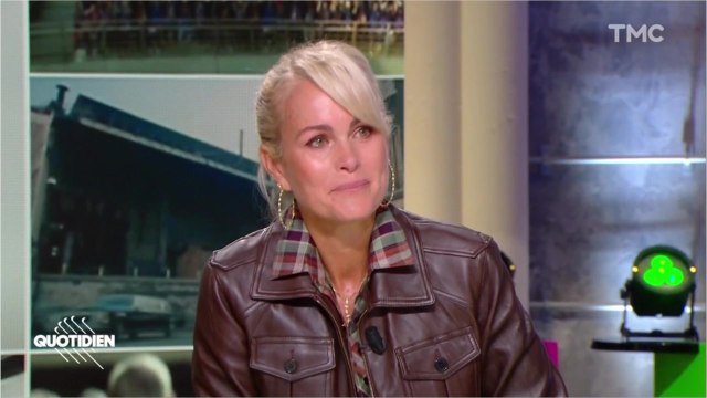 FEMME ACTUELLE - Laeticia Hallyday fond en larmes en revoyant des images de Johnny avec leurs filles sur Quotidien