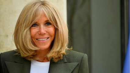 FEMME ACTUELLE - Brigitte Macron à la pointe de la mode : elle mise sur une tenue classe et décontractée
