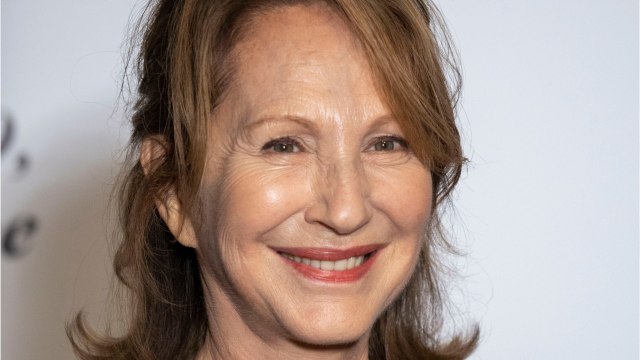 FEMME ACTUELLE - Nathalie Baye : un cliché de son enfance révèle sa grosse ressemblance avec sa fille Laura Smet