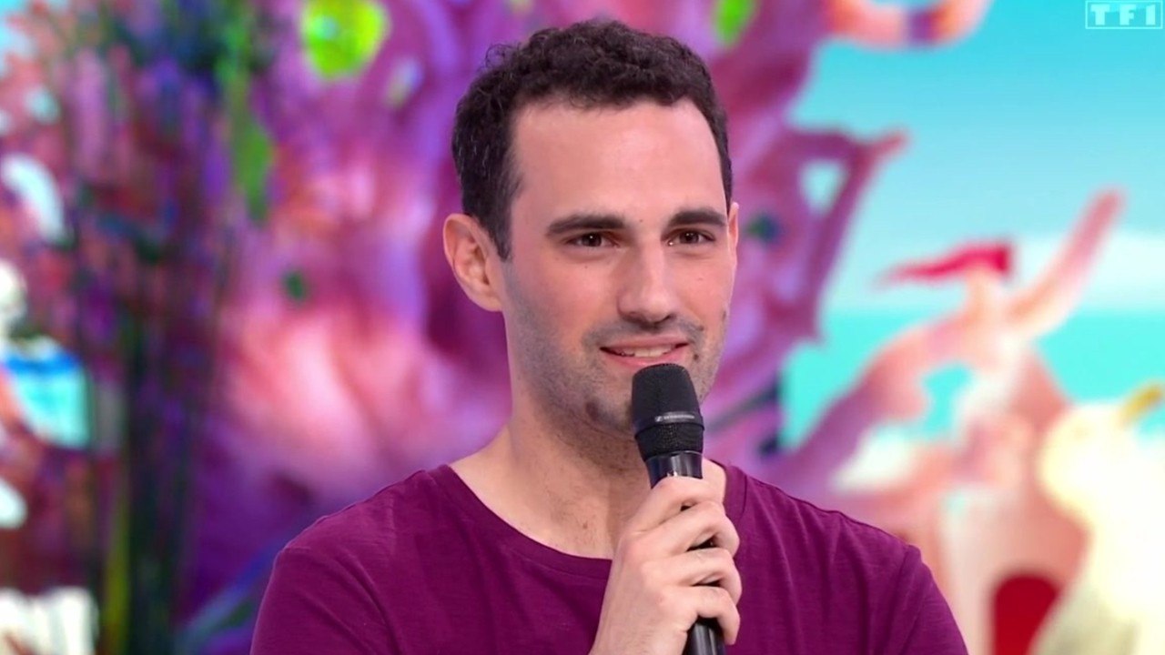 FEMME ACTUELLE - “Les 12 coups de midi” : le nouveau look de Bruno ne plaît pas du tout aux internautes !