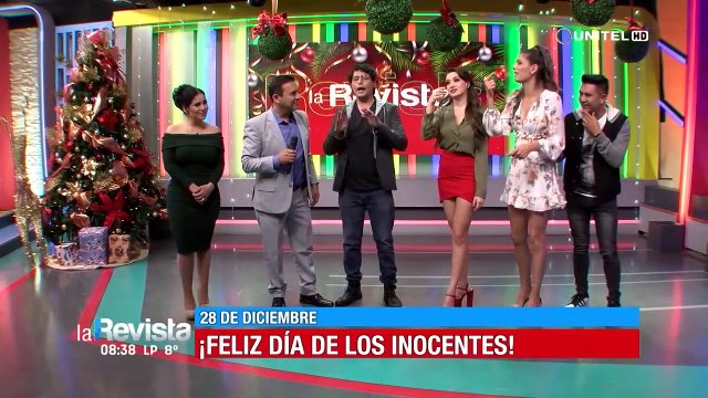 Broma por el día de los inocentes a Tatiana, Diana y Kerley, las presentadoras de La Revista en Cochabamba