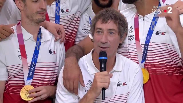 VOICI La bourde de Cécile Grès à Laurent Tillie qui a fait mourir de rire l’équipe de France de volley-ball