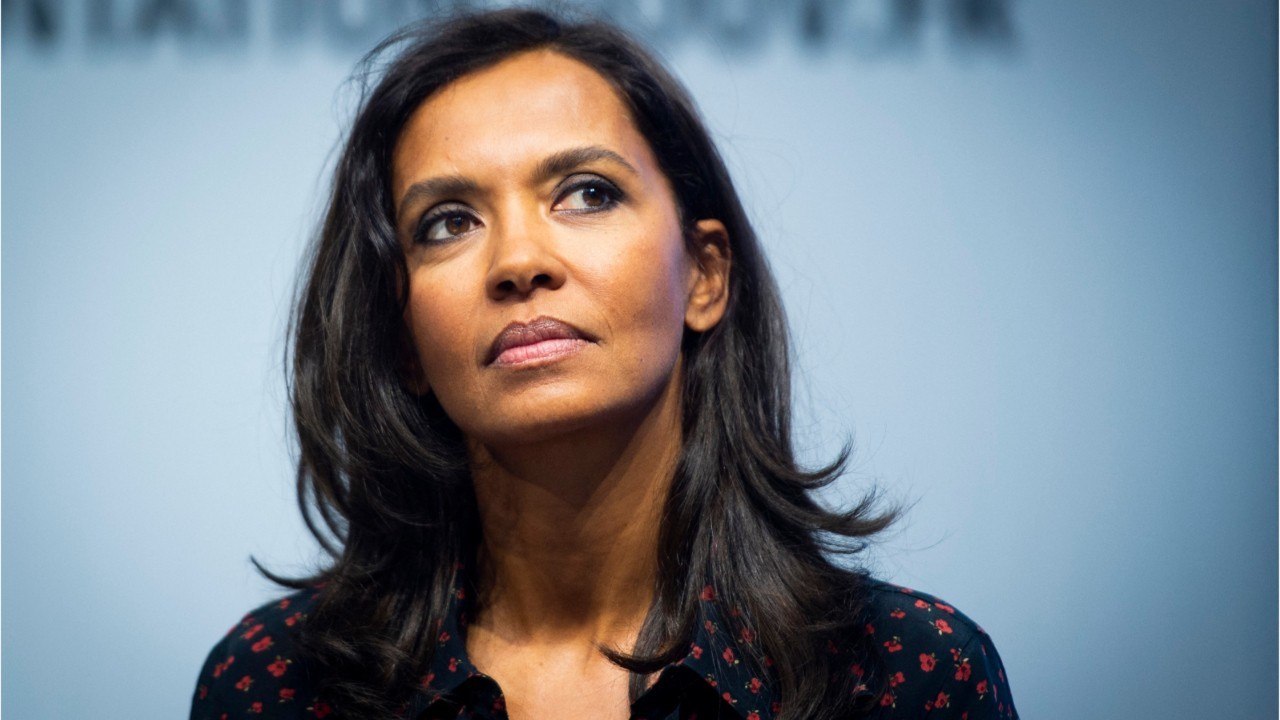 FEMME ACTUELLE - Karine Le Marchand : vacances bien méritées avec sa fille, à qui elle a consacré "trop peu de temps"