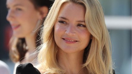 FEMME ACTUELLE -  Virginie Efira humiliée pendant son enfance : "C'est combien, Virginie ?"