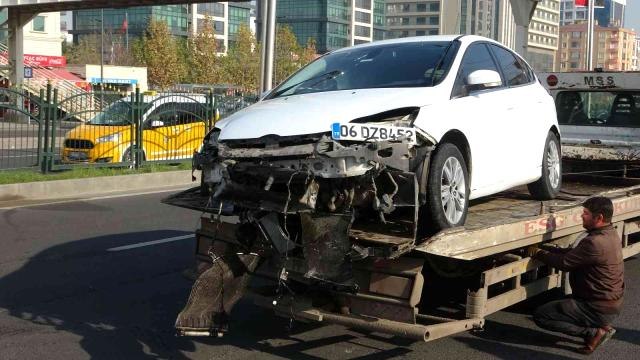 Son dakika yerel: Ehliyetsiz sürücü kaza yaptı, meraklıları da çoklu kazaya neden oldu