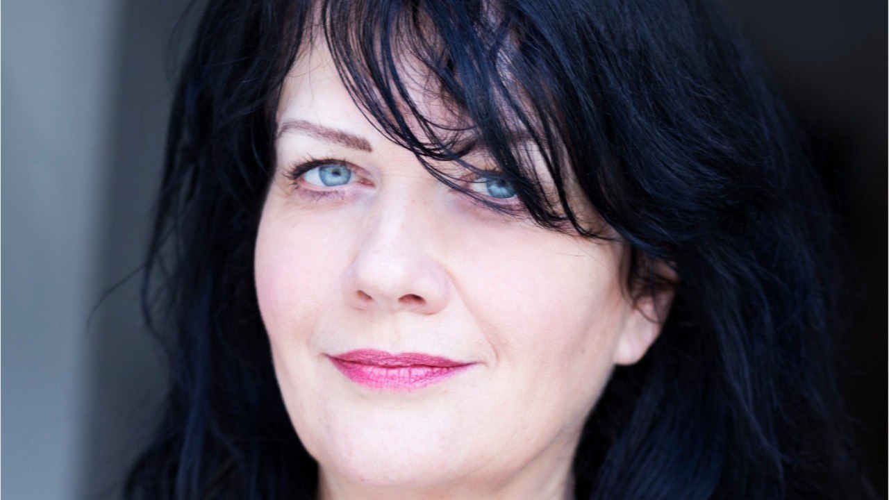 FEMME ACTUELLE - Laurence Peyrin: découvrez un extrait de "Une toute petite minute", son nouveau roman