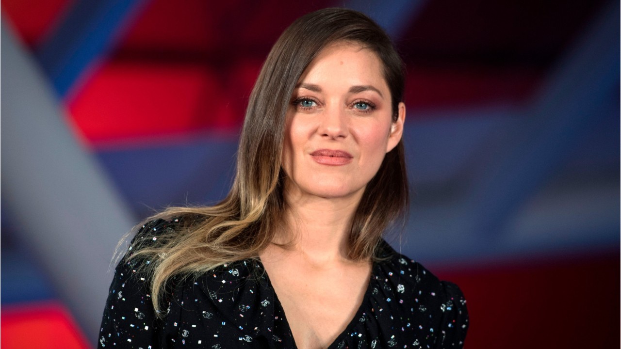 FEMME ACTUELLE - Marion Cotillard : le sort tragique de son premier amour,  qui a fait une tentative de suicide sous ses yeux