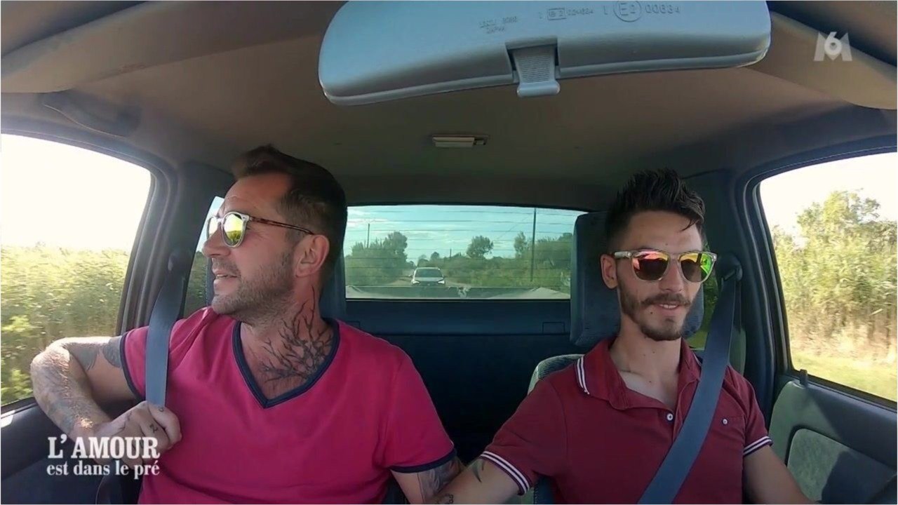 FEMME ACTUELLE - Mathieu et Alexandre ("L'amour est dan le pré") : les images de leur mariage célébré par Karine Le Marchand