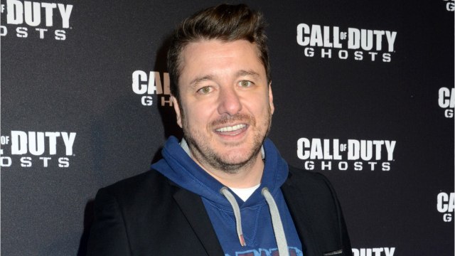 FEMME ACTUELLE - Bruno Guillon pas retenu pour présenter Tout le monde veut prendre sa place : son étonnante réaction