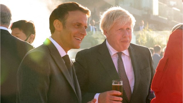 FEMME ACTUELLE - Boris Johnson, alcoolisé au G7 : il blâme le vin d’Emmanuel Macron !