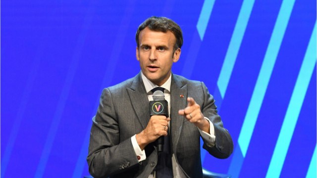 FEMME ACTUELLE - Emmanuel Macron : un enfant l'interroge par surprise sur la gifle dont il a été victime