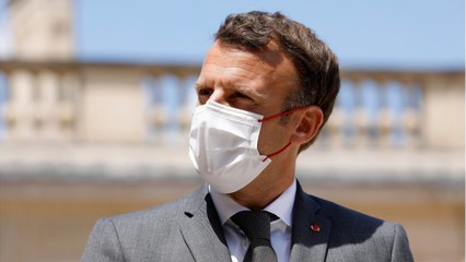FEMME ACTUELLE - Emmanuel Macron, candidat à la présidentielle 2022 ? Sa drôle de réaction