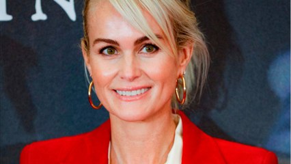 FEMME ACTUELLE - Laeticia Hallyday "malade" : ce message énigmatique adressé à sa mère