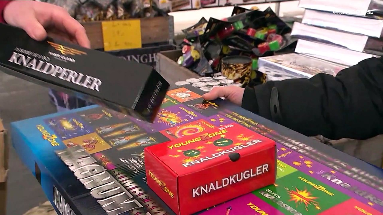 In Dänemark shoppen, daheim böllern: So umgehen Deutsche das Verkaufsverbot