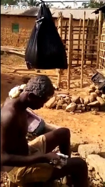 Après la douche à l'italienne, voici la douche à la malienne