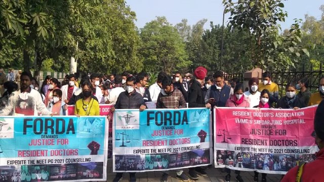 Why are doctors in Delhi staging protest?