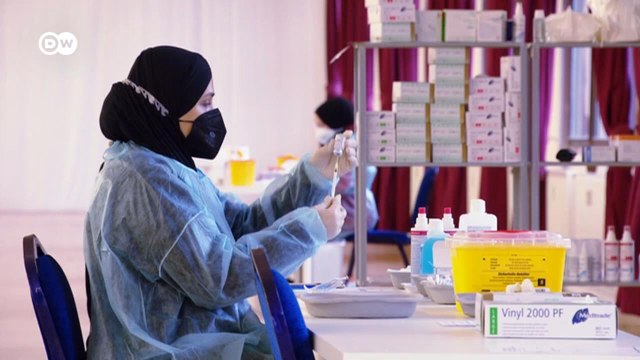 Власти ФРГ намерены вакцинировать 80% населения страны (28.12.21)