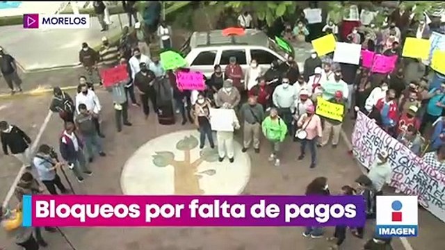 Empleados de Cuernavaca realizan bloqueos por falta de pagos