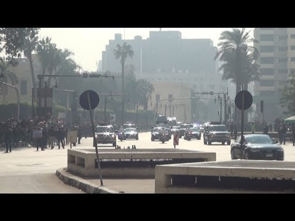 استقبال شعبي حافل لموكب بن سلمان أثناء مرورة بميدان التحرير