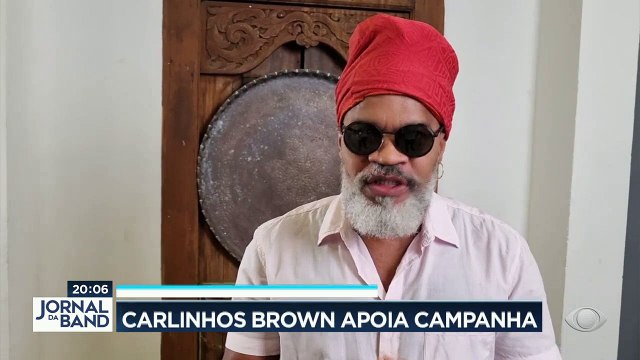 O cantor Carlinhos Brown apoia a campanha Band, Cufa e FNA abraçam a Bahia, que tem o objetivo de ajudar as mais de 70 cidades que estão em situação de emergência.